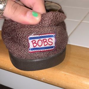 Brown Bobs